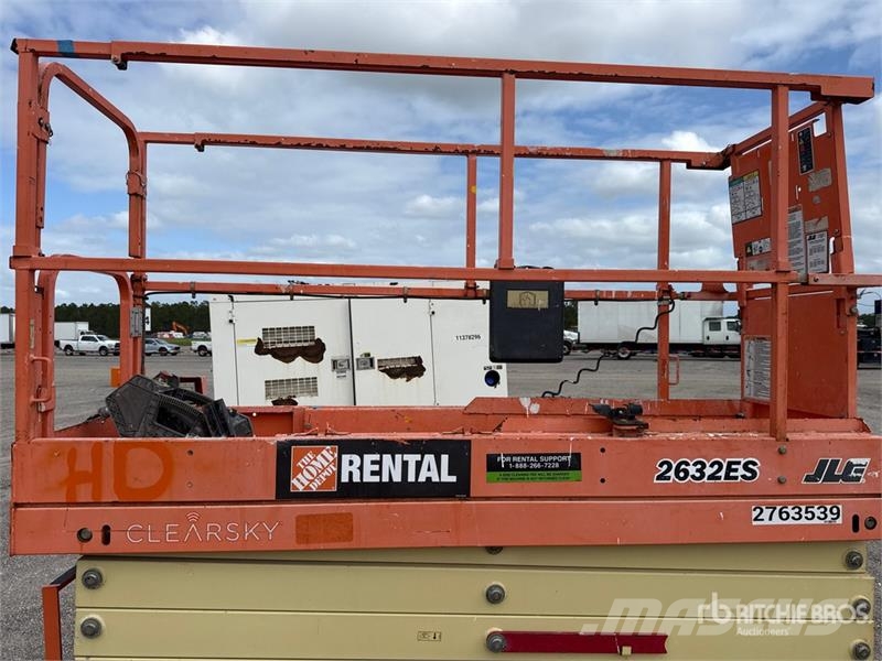 JLG 2632ES Scissor Lift Käärtõstukid