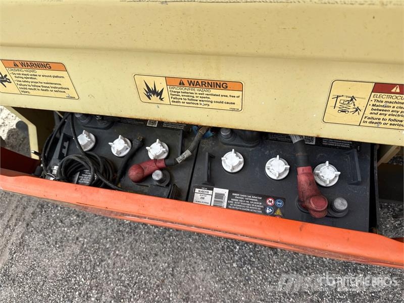 JLG 2632ES Scissor Lift Käärtõstukid