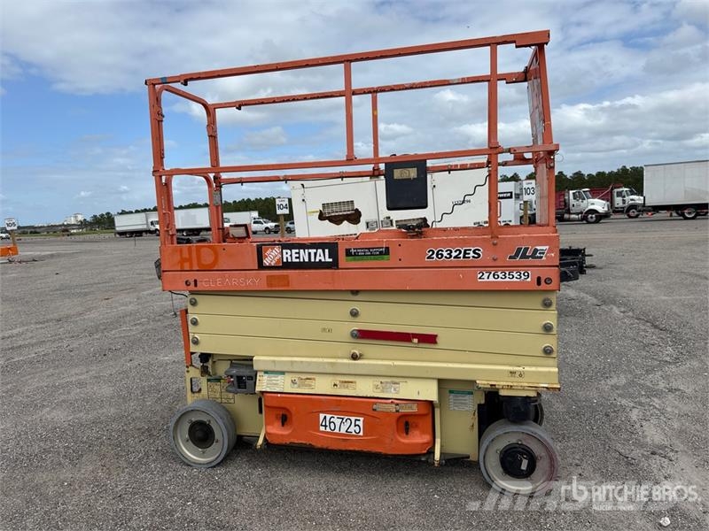 JLG 2632ES Scissor Lift Käärtõstukid