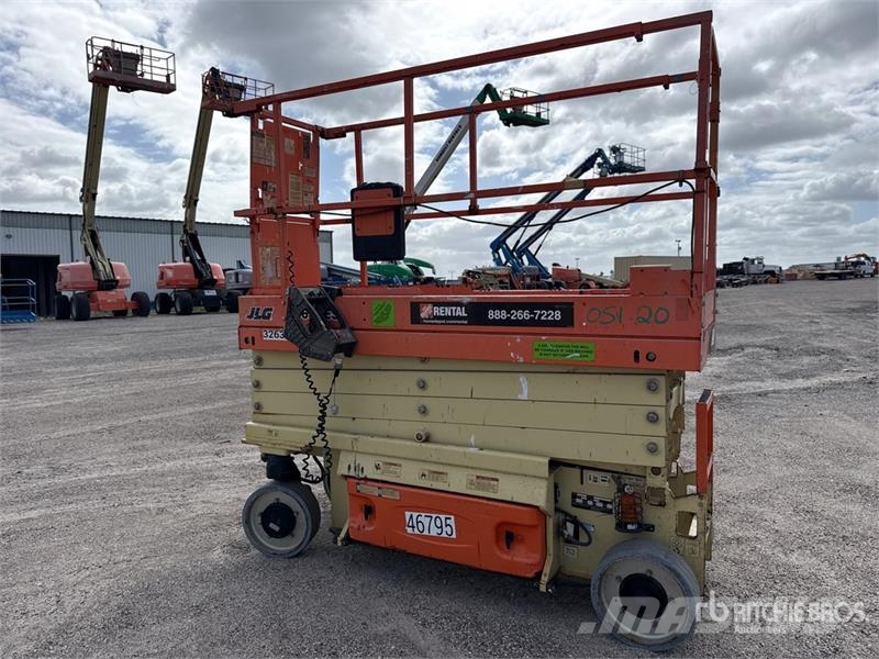 JLG 2632ES Scissor Lift Käärtõstukid