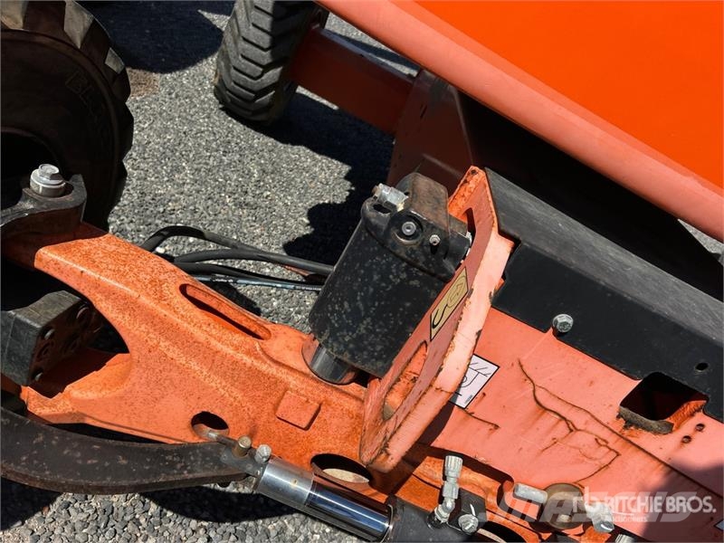 JLG 450AJ 4WD Diesel Articulating Boom Lift 관절형 전동이동 리프트