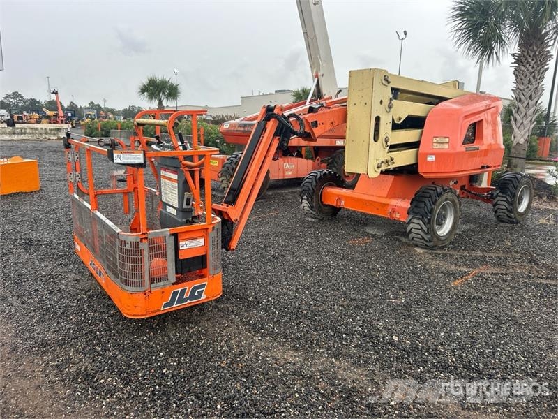 JLG 450AJ 4WD Diesel Articulating Boom Lift رافعات سلة مفصلية