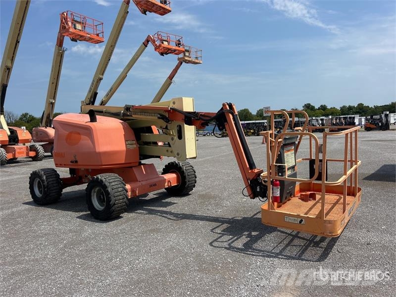 JLG 450AJ 4WD Diesel Articulating Boom Lift Bomlifte med knækarm