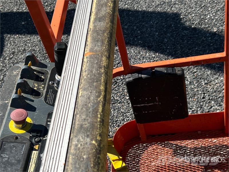 JLG 450AJ 4WD Diesel Articulating Boom Lift 관절형 전동이동 리프트