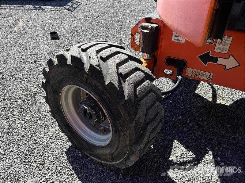 JLG 450AJ 4WD Diesel Articulating Boom Lift ブームリフト 屈伸型