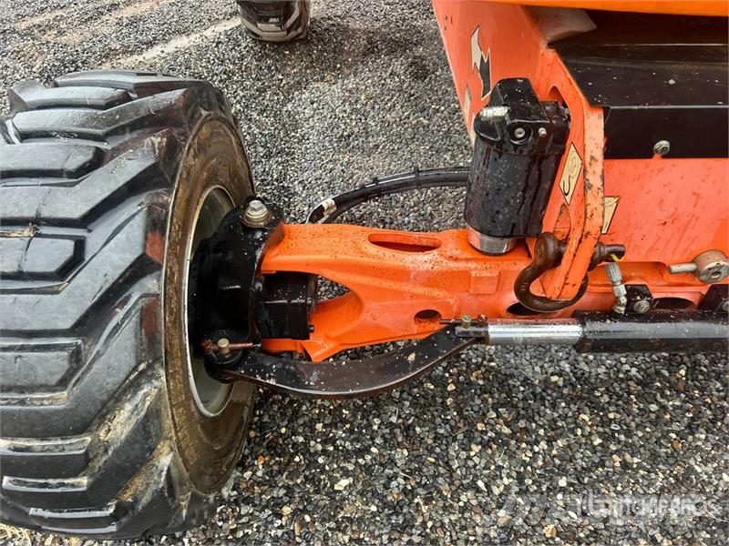 JLG 450AJ 4WD Diesel Articulating Boom Lift رافعات سلة مفصلية
