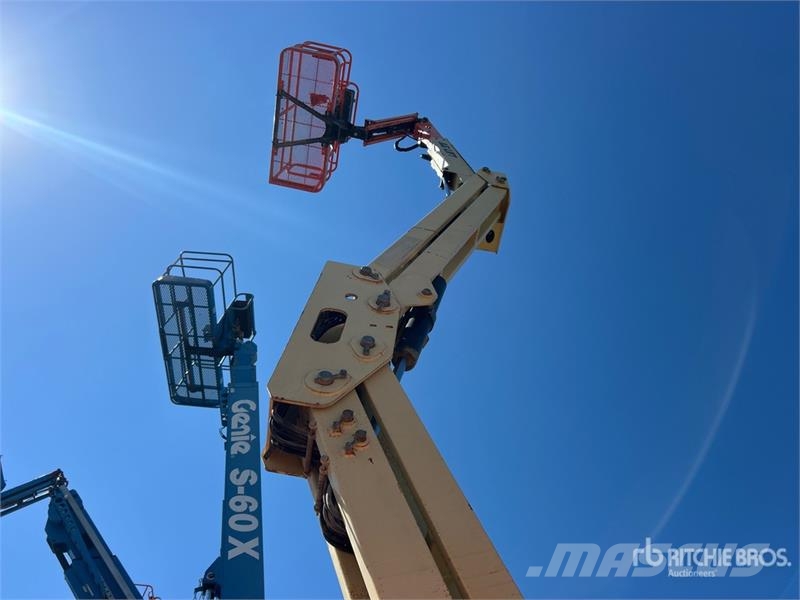 JLG 450AJ 4WD Diesel Articulating Boom Lift Iseliikuvad poomtõstukid