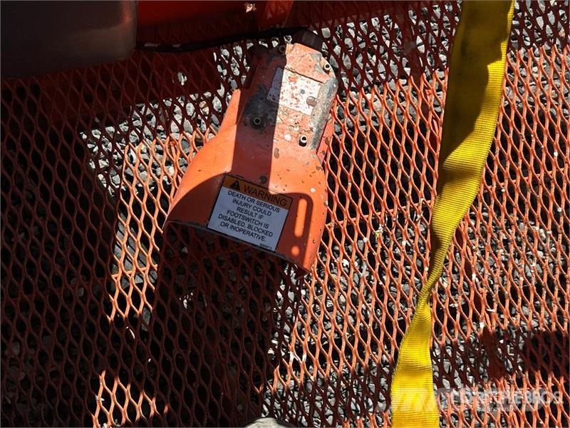 JLG 450AJ 4WD Diesel Articulating Boom Lift 관절형 전동이동 리프트