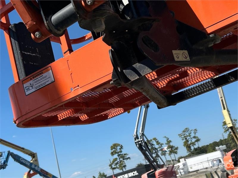JLG 450AJ 4WD Diesel Articulating Boom Lift 관절형 전동이동 리프트