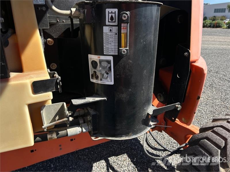 JLG 450AJ 4WD Diesel Articulating Boom Lift 관절형 전동이동 리프트
