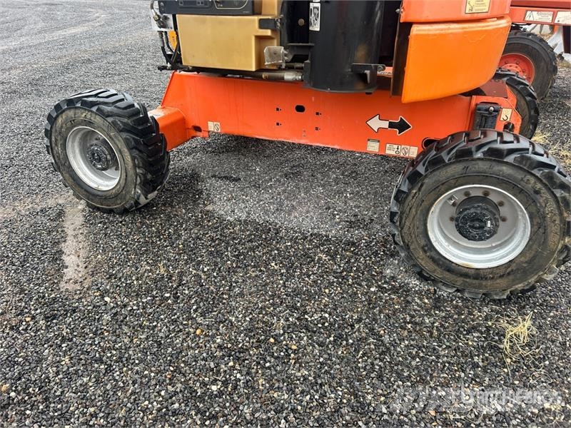 JLG 450AJ 4WD Diesel Articulating Boom Lift رافعات سلة مفصلية