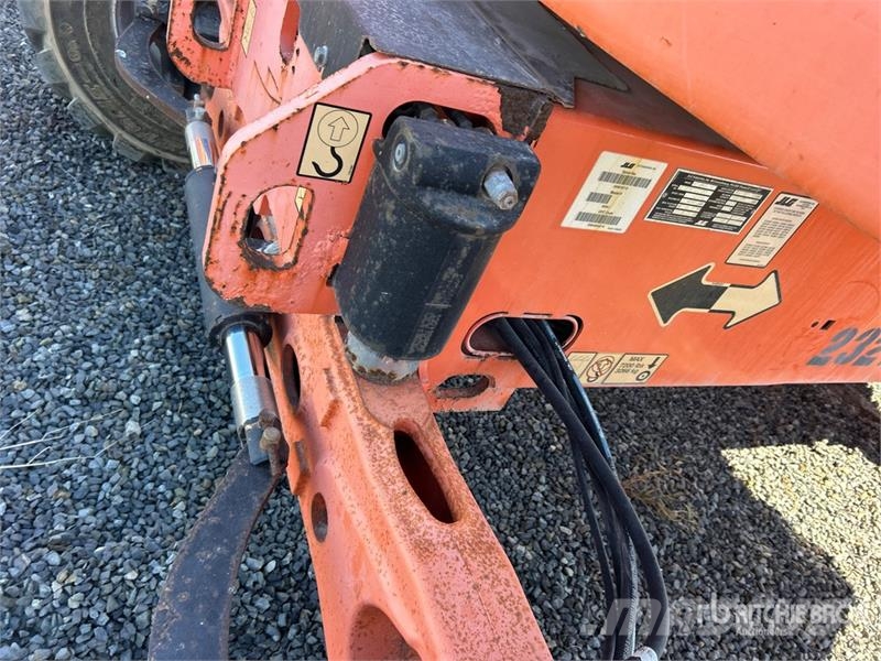 JLG 450AJ 4WD Diesel Articulating Boom Lift Iseliikuvad poomtõstukid