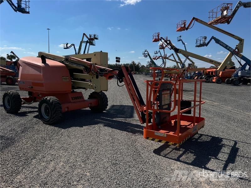 JLG 450AJ 4WD Diesel Articulating Boom Lift 관절형 전동이동 리프트