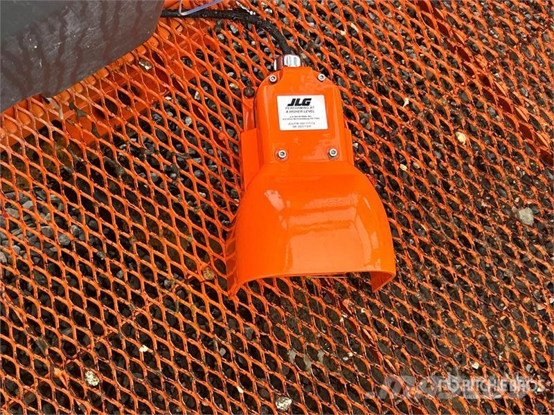 JLG 450AJ 4WD Diesel Articulating Boom Lift رافعات سلة مفصلية