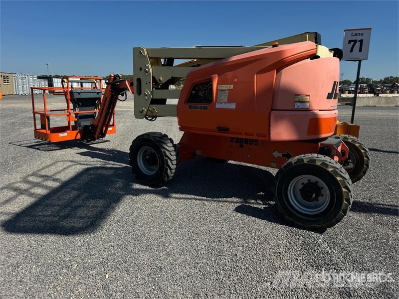 JLG 450AJ 4WD Diesel Articulating Boom Lift 관절형 전동이동 리프트