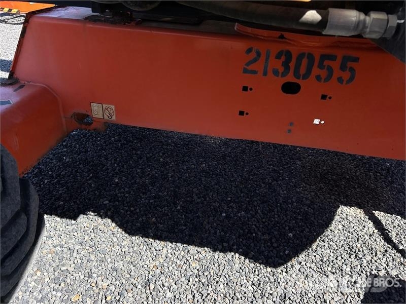 JLG 450AJ 4WD Diesel Articulating Boom Lift ブームリフト 屈伸型