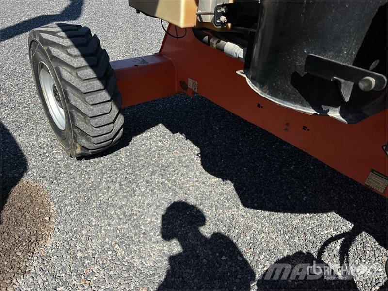 JLG 450AJ 4WD Diesel Articulating Boom Lift 관절형 전동이동 리프트