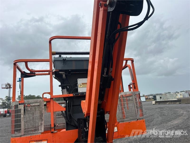 JLG 450AJ 4WD Diesel Articulating Boom Lift رافعات سلة مفصلية