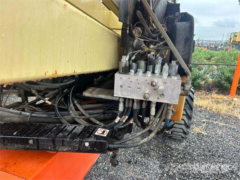 JLG 450AJ 4WD Diesel Articulating Boom Lift رافعات سلة مفصلية