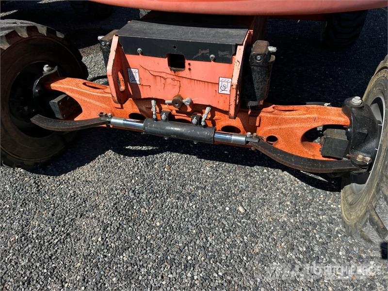 JLG 450AJ 4WD Diesel Articulating Boom Lift 관절형 전동이동 리프트