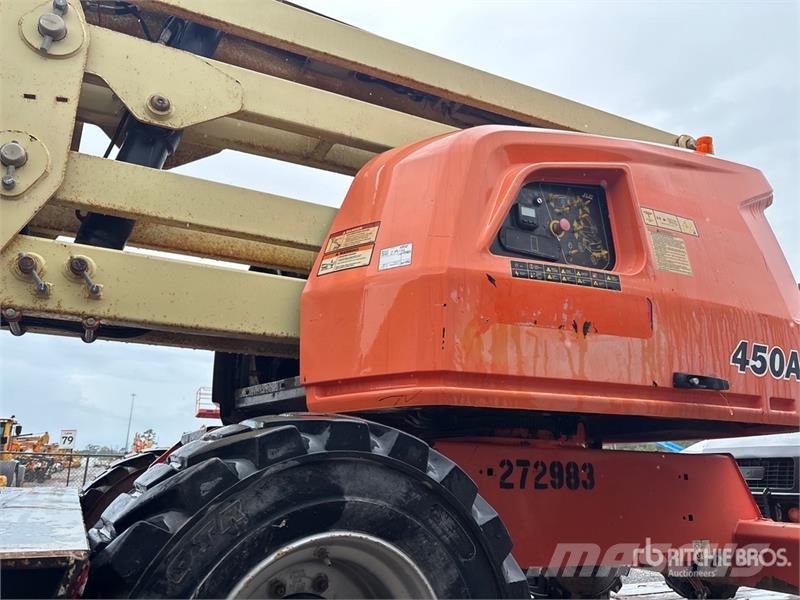 JLG 450AJ 4WD Diesel Articulating Boom Lift Strēles pacēlāji