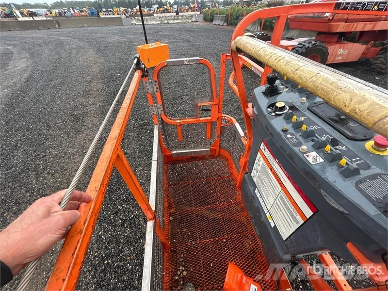 JLG 450AJ 4WD Diesel Articulating Boom Lift رافعات سلة مفصلية