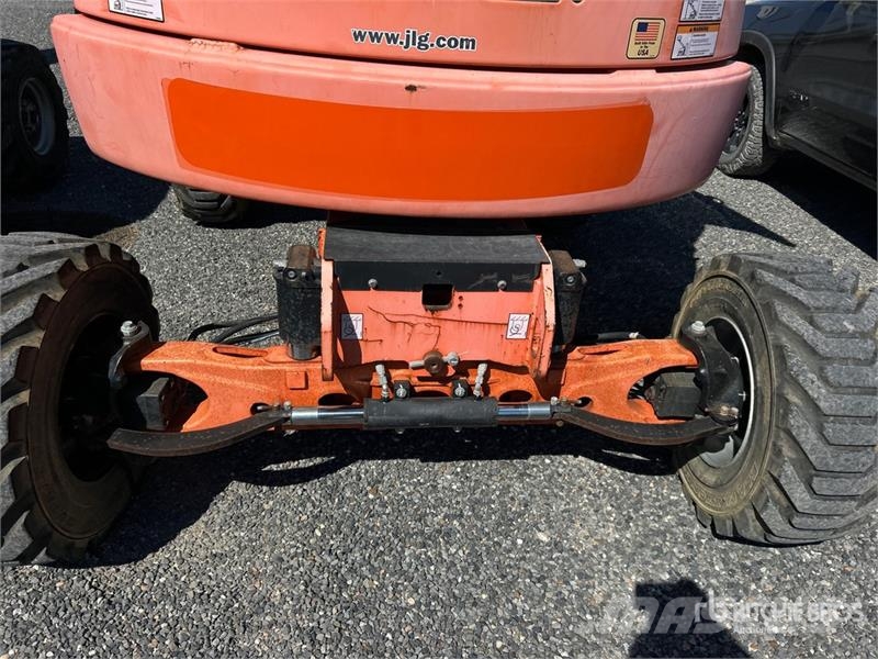 JLG 450AJ 4WD Diesel Articulating Boom Lift 관절형 전동이동 리프트