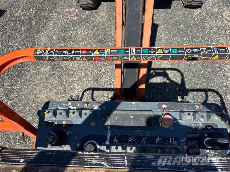 JLG 450AJ 4WD Diesel Articulating Boom Lift Iseliikuvad poomtõstukid