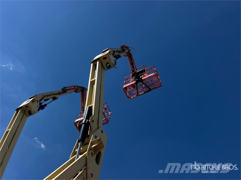 JLG 450AJ 4WD Diesel Articulating Boom Lift 관절형 전동이동 리프트