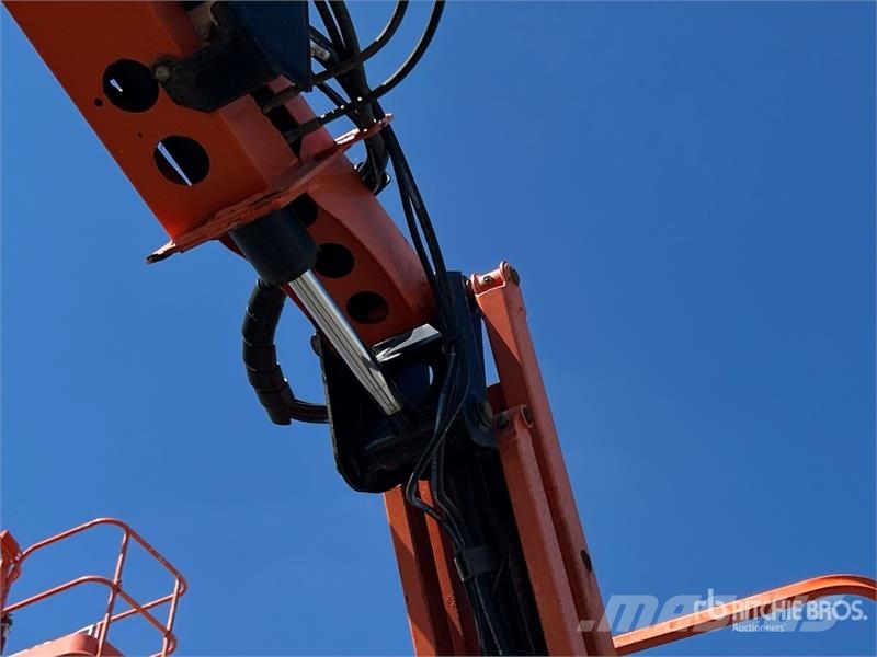 JLG 450AJ 4WD Diesel Articulating Boom Lift 관절형 전동이동 리프트