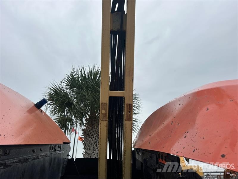 JLG 450AJ 4WD Diesel Articulating Boom Lift رافعات سلة مفصلية