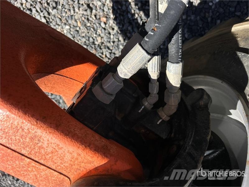 JLG 450AJ 4WD Diesel Articulating Boom Lift 관절형 전동이동 리프트