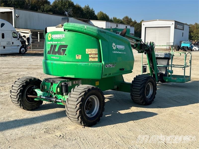 JLG 450AJ 4WD Dual Fuel Articulating Boom Lift Articulated boom lifts