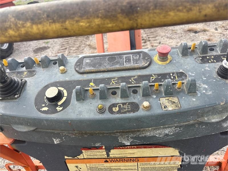 JLG 460SJ 4WD Diesel Telescopic Boom Lift - Factory Re Teleskopske podizne platforme