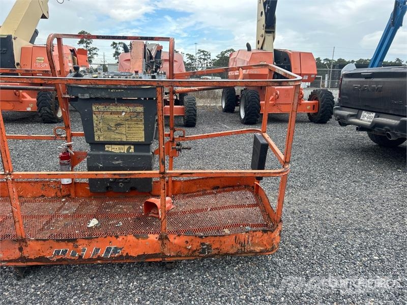 JLG 460SJ 4WD Diesel Telescopic Boom Lift Telescopic boom lifts