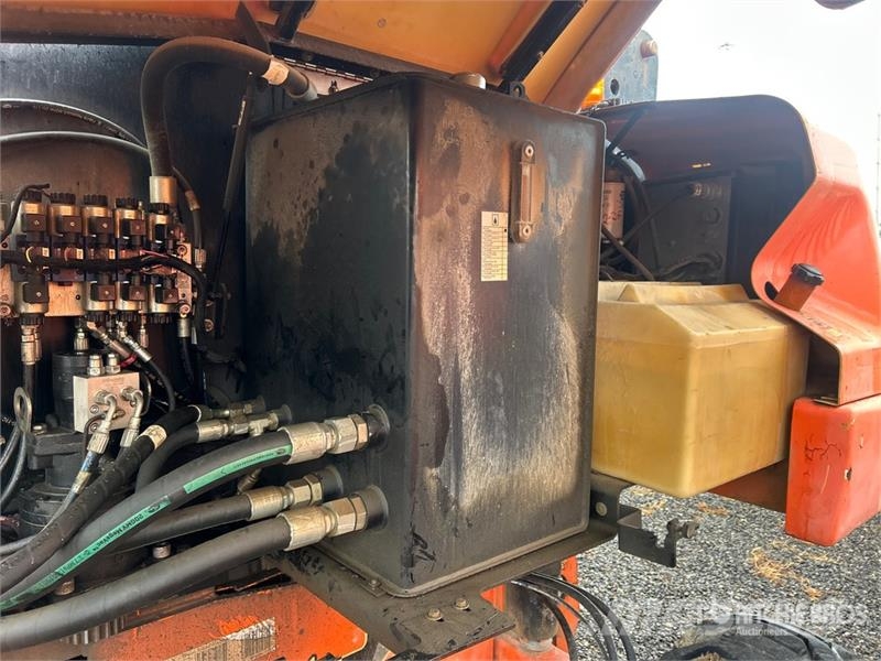 JLG 460SJ 4WD Diesel Telescopic Boom Lift Telescopic boom lifts
