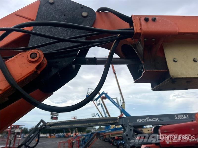 JLG 460SJ 4WD Diesel Telescopic Boom Lift Telescopic boom lifts