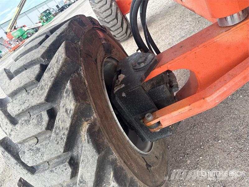 JLG 460SJ 4WD Diesel Telescopic Boom Lift - Factory Re Teleskopske podizne platforme