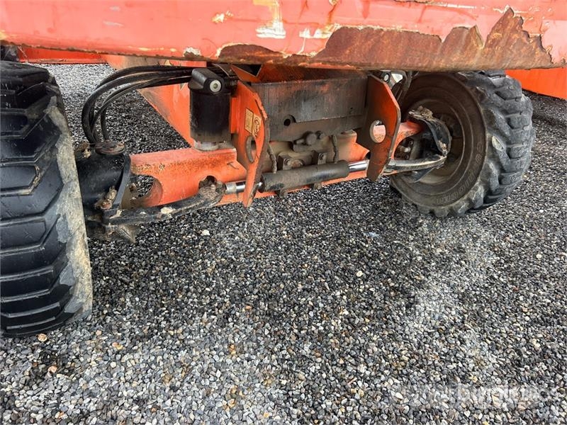 JLG 460SJ 4WD Diesel Telescopic Boom Lift Telescopic boom lifts
