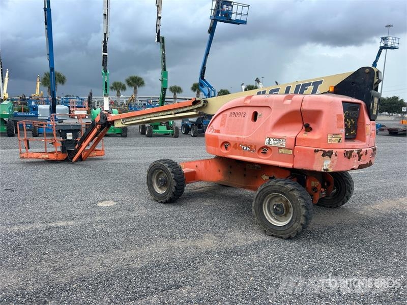 JLG 460SJ 4WD Diesel Telescopic Boom Lift Telescopic boom lifts