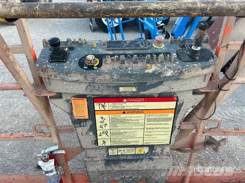 JLG 460SJ 4WD Dual Fuel Telescopic Boom Lift رافعات سلة تلسكوبية