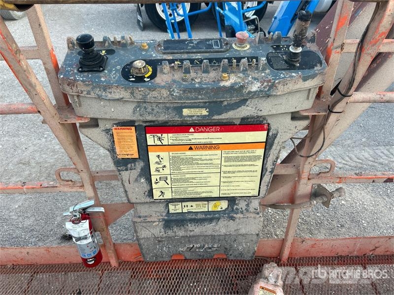 JLG 460SJ 4WD Dual Fuel Telescopic Boom Lift رافعات سلة تلسكوبية