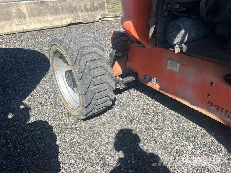 JLG 600AJ 4WD Diesel Articulating Boom Lift 관절형 전동이동 리프트