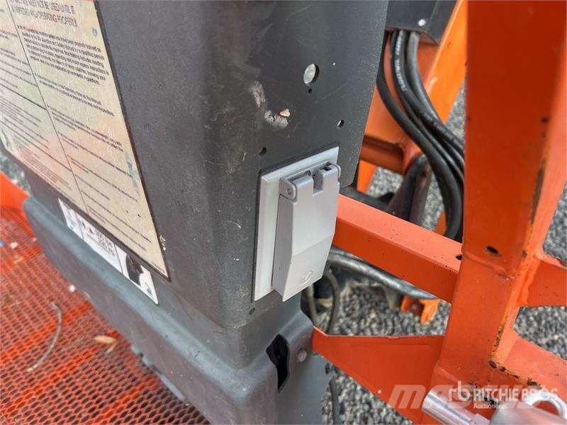 JLG 600AJ 4WD Diesel Articulating Boom Lift Knikarmhoogwerkers