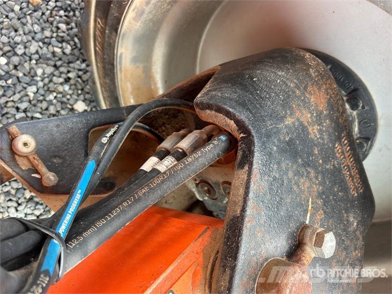 JLG 600AJ 4WD Diesel Articulating Boom Lift ブームリフト　屈伸型