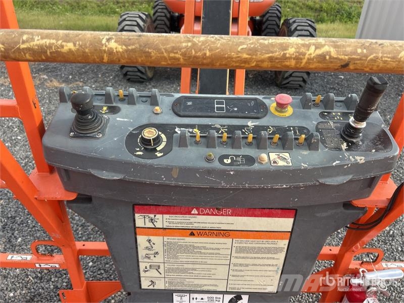 JLG 600AJ 4WD Diesel Articulating Boom Lift Knikarmhoogwerkers