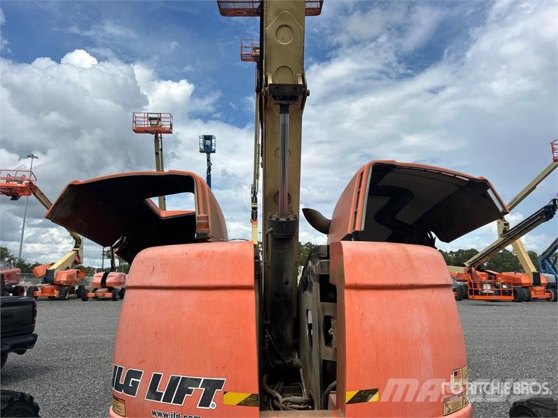 JLG 600AJ 4WD Diesel Articulating Boom Lift ブームリフト　屈伸型