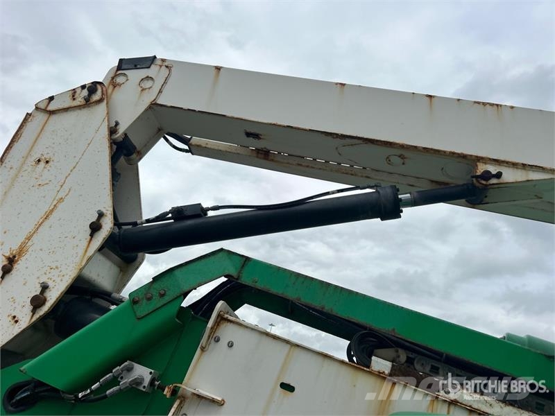 JLG 600AJ 4WD Diesel Articulating Boom Lift Kuukulkijat