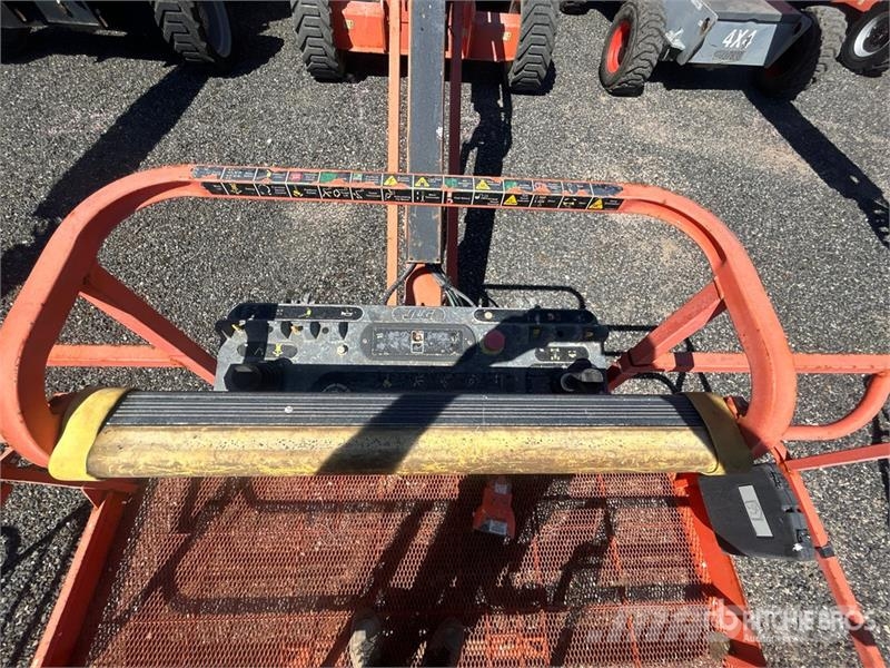 JLG 600AJ 4WD Diesel Articulating Boom Lift 관절형 전동이동 리프트