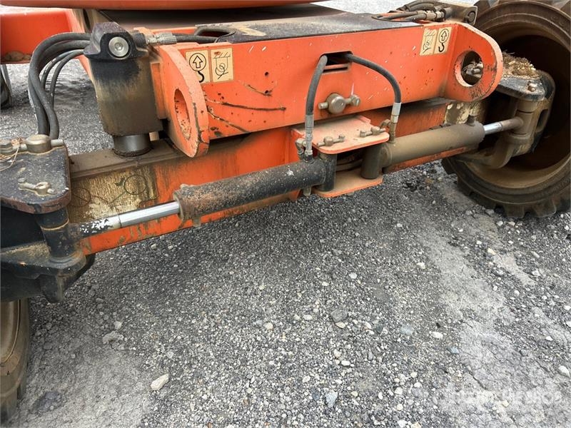 JLG 600AJ 4WD Diesel Articulating Boom Lift 관절형 전동이동 리프트